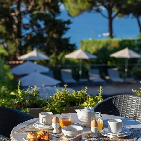 La Pinede 3* Ajaccio (Corsica)