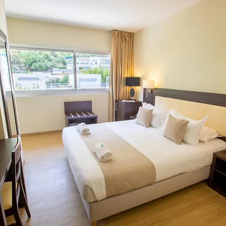 Hotel La Pinede 3*