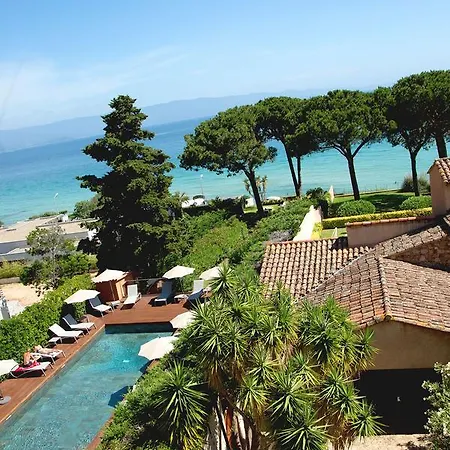 Hotel La Pinede 3*
