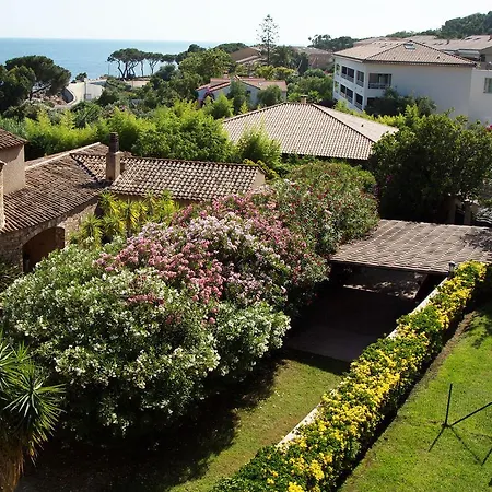 Hotel La Pinede 3*