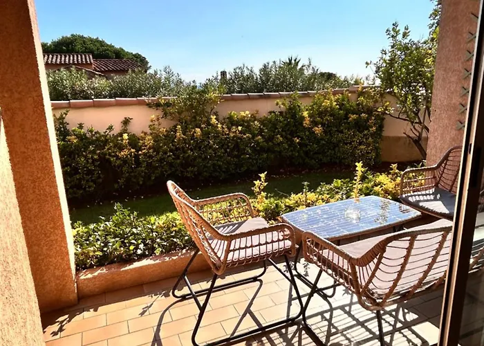 La Pinede מלון 3*