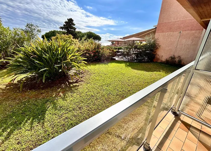 מלון La Pinede אז'אקסיו