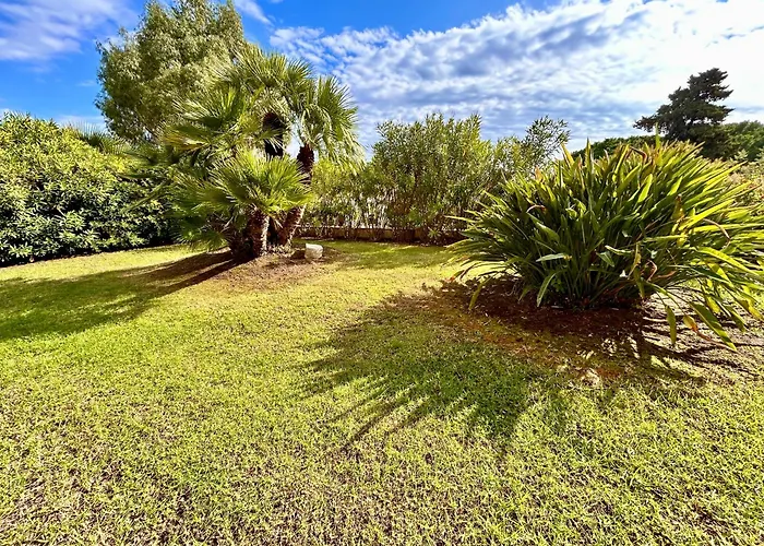 La Pinede אז'אקסיו