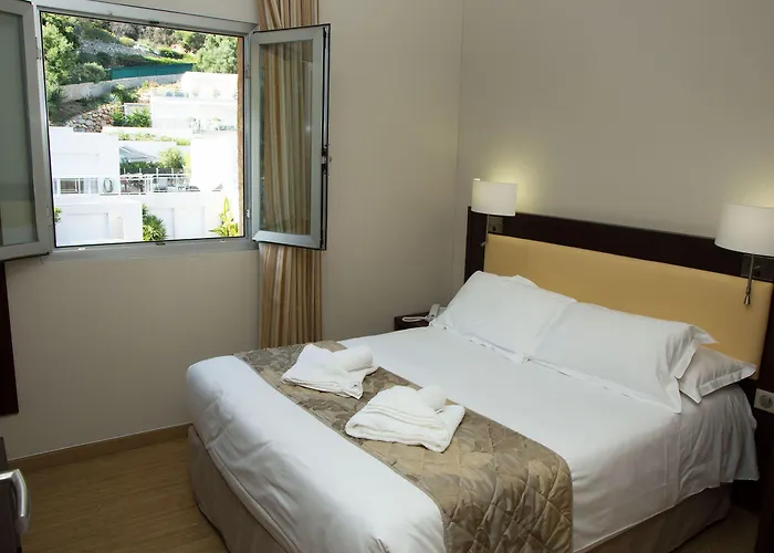 La Pinede מלון 3*