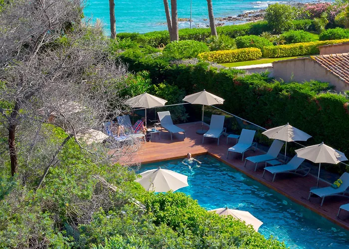 מלון La Pinede אז'אקסיו