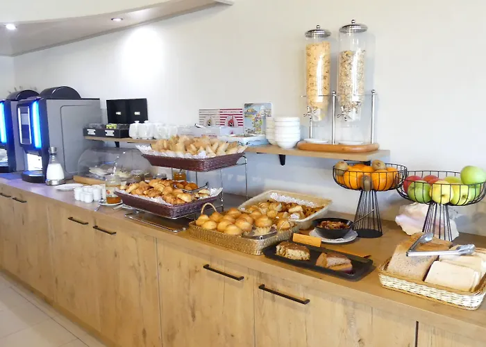 La Pinede אז'אקסיו